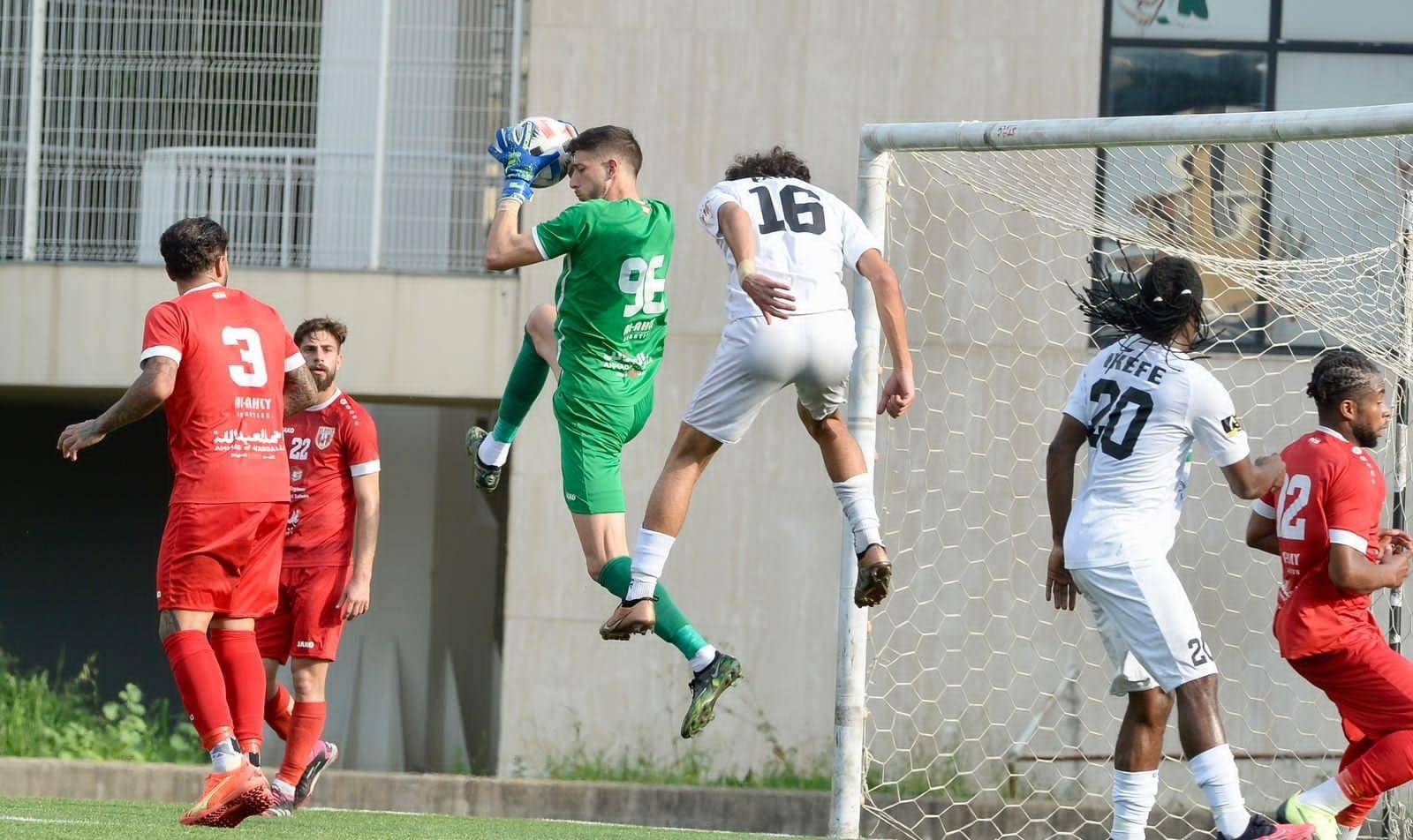 Football Lebanon - فوز الأهلي النبطية على شباب الساحل بهدف دون رد