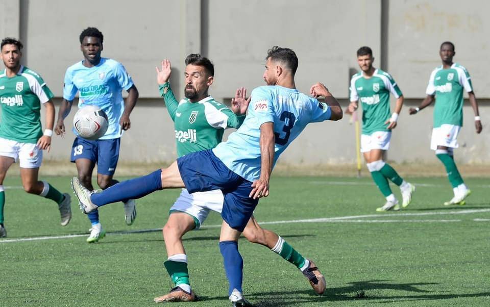 Football Lebanon - تعادل شباب الساحل والحكمة على ملعب بحمدون البلدي