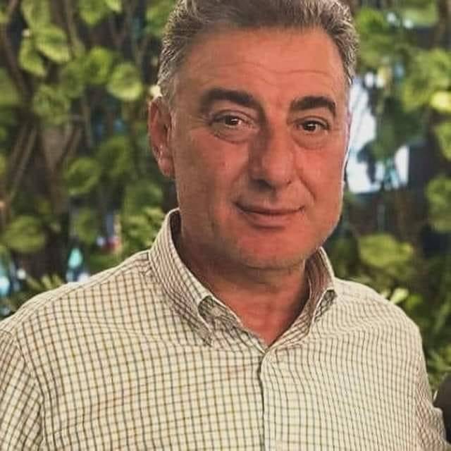 Football Lebanon - ‎رئيس يهجر اللعبة