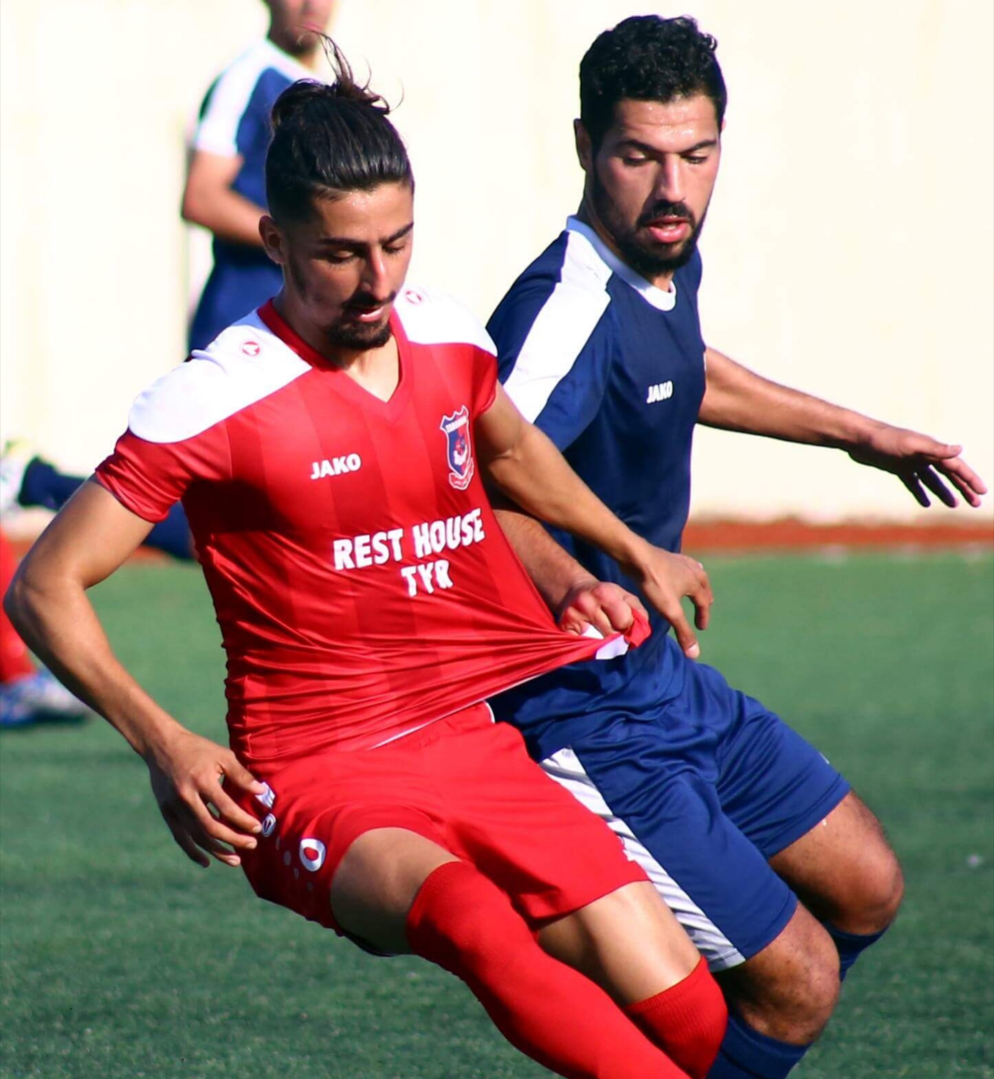 Football Lebanon - صفقة تبادل بين النجمة و التضامن صور