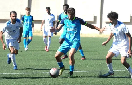 Football Lebanon - فوز شباب الساحل على الراسينغ  بهدفين دون رد