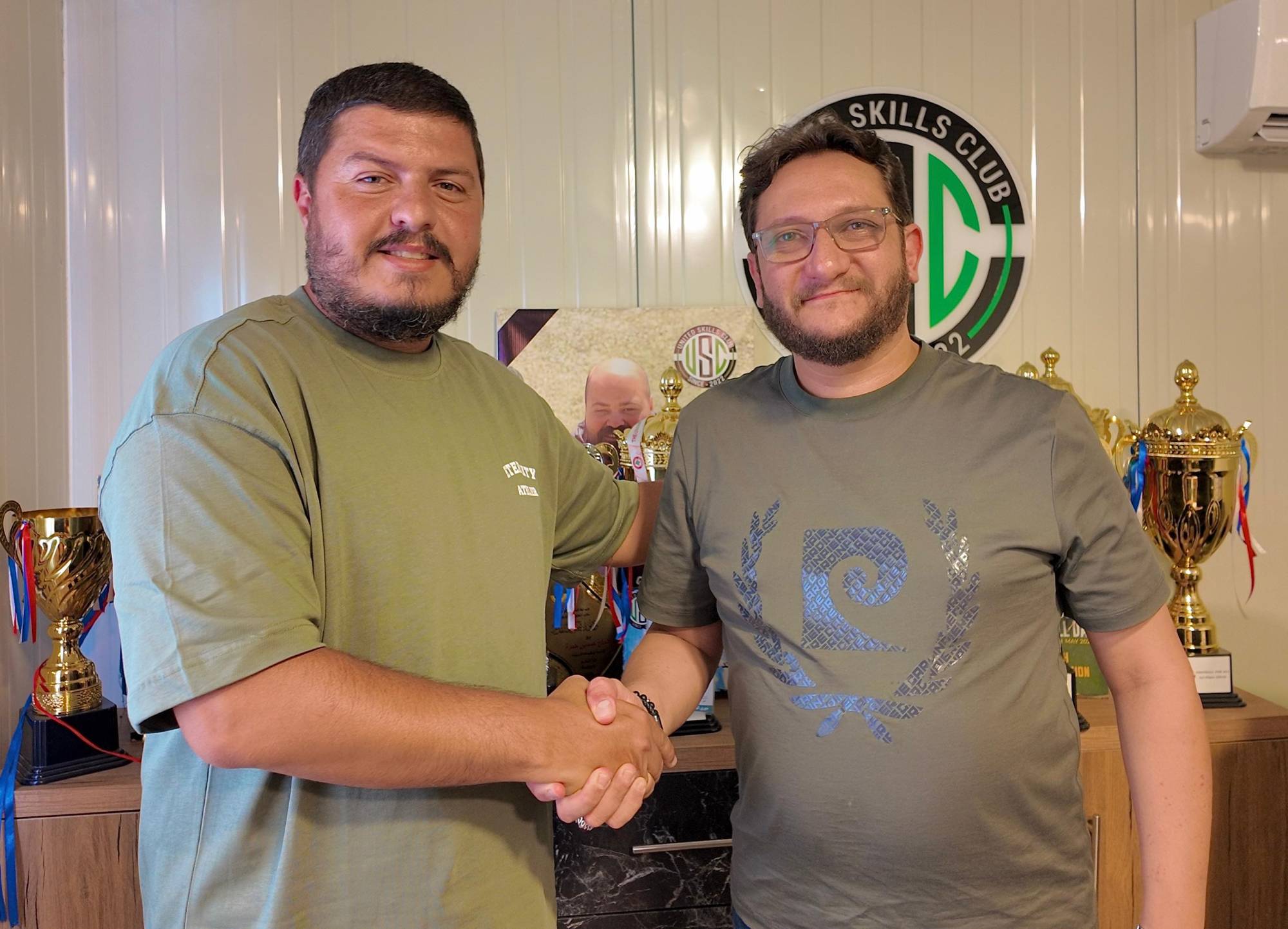 Football Lebanon - عقد شراكة بين يونايتد سكيلز وشركة لا روش