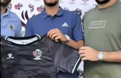 Football Lebanon - حسن نجدي في صفوف الرياضي العباسية