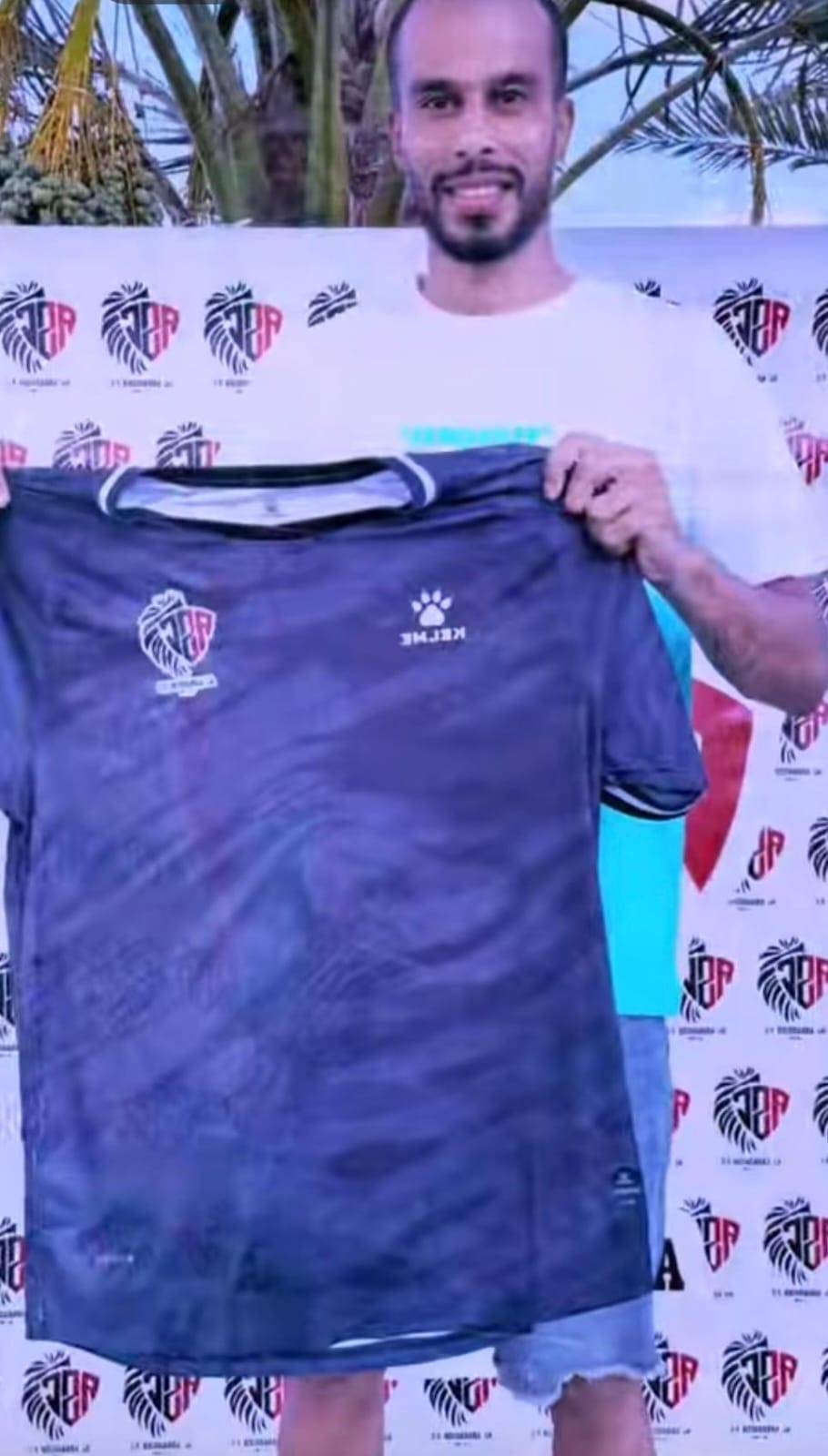 Football Lebanon - إنضمام المدافع الصلب وائل يوسف للرياضي العباسية