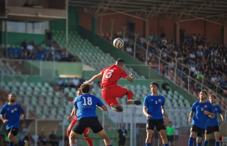 Football Lebanon - التعادل الايجابي يحسم لقاء الاخاء والسلام