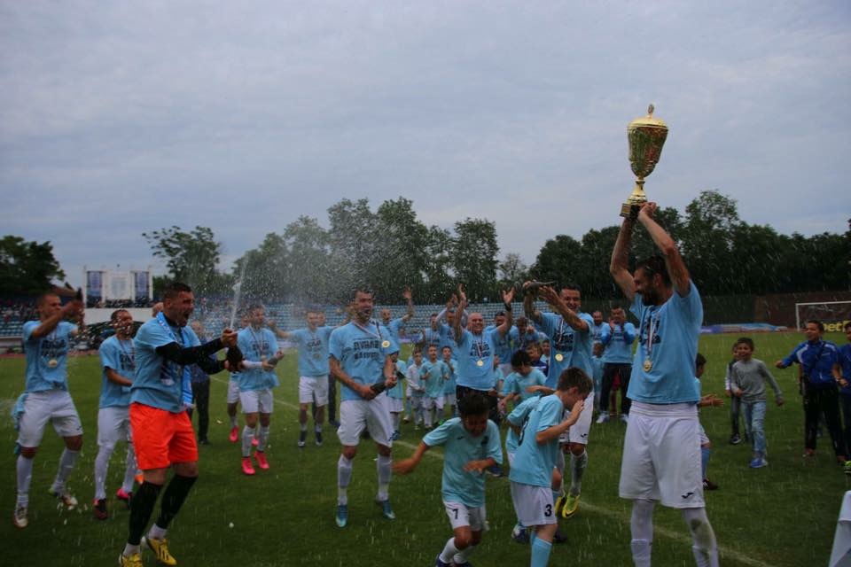 Football Lebanon - للتعاقد مع مهاجم من شرق اوروبا