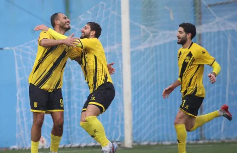 Football Lebanon - العهد إلى النصف النهائي بعد فوزه على التضامن صور