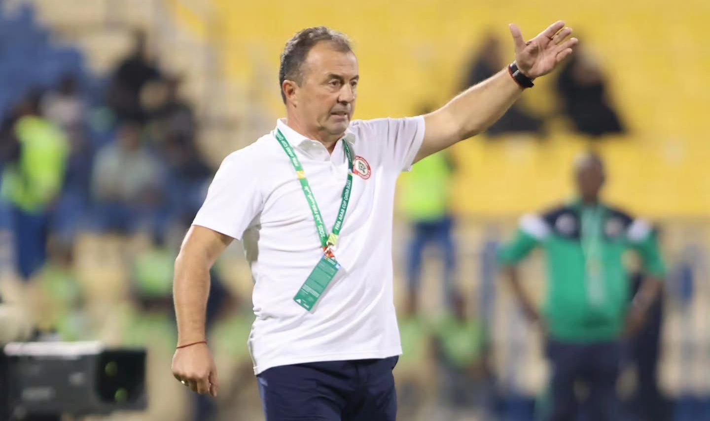 Football Lebanon - رادولوفيتش خارج المنتخب اللبناني بقرار رسمي