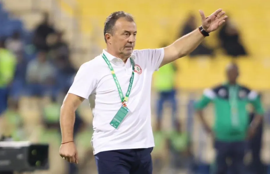 Football Lebanon - رادولوفيتش خارج المنتخب اللبناني بقرار رسمي