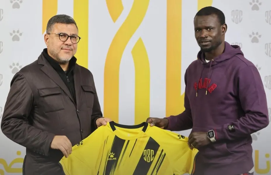 Football Lebanon - العهد يتعاقد رسميًا مع إدريسا نيانغ في صفقة جديدة