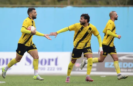 Football Lebanon - مباراة تجمع العهد والرياضي العباسية غدا