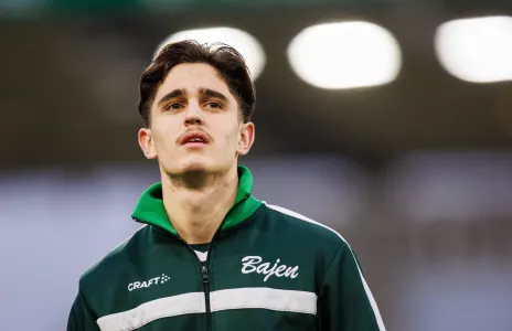 Football Lebanon - كومو الإيطالي يطارد اللبناني الأصل أدريان لحدو