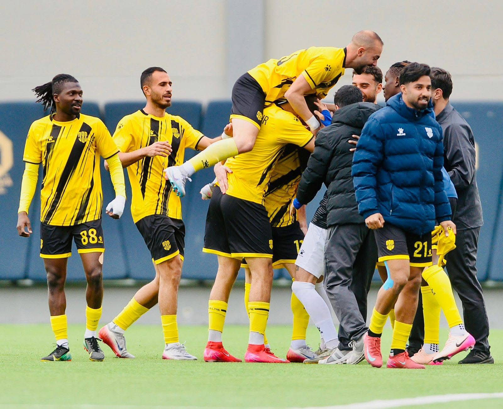 Football Lebanon - ثلاث نقاط ثمينة في سباق القمة