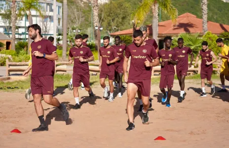 Football Lebanon - تمرين شاطئي للنجمة ضمن معسكر شمال لبنان وارتفاع الجهوزية