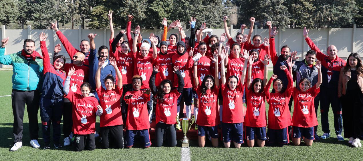 Football Lebanon - تتويج زوق مصبح بلقب الدوري في مباراة قادها رباعي تحكيم نسائي