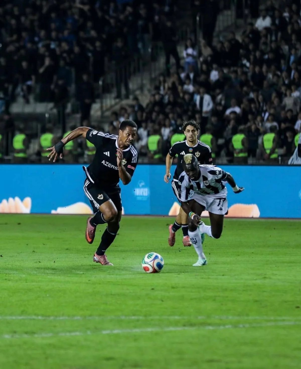 Football Lebanon - رضا خضرا ضمن قائمة قره باغ في تعادل الديربي مع نفتشي دون مشاركة