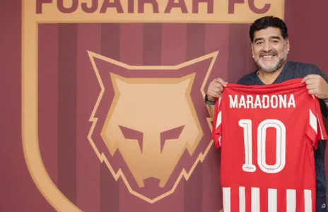 Football Lebanon - الفجيرة الإماراتي يتعاقد مع الأسطورة مارادونا