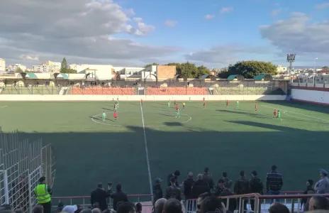 Football Lebanon - التضامن صور يواصل أدائه الرائع ويُسقط الأنصار