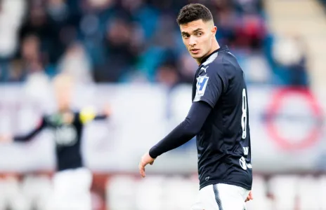 Football Lebanon - والد جرادي لـFootball Lebanon: باسل لن يلعب سوى للبنان وهذا ما ينتظره