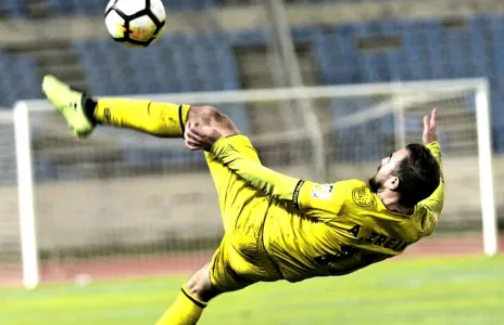 Football Lebanon - زريق لـ Football Lebanon : العهد قادر على قلب معطيات أي مباراة بخبرة لاعبيه