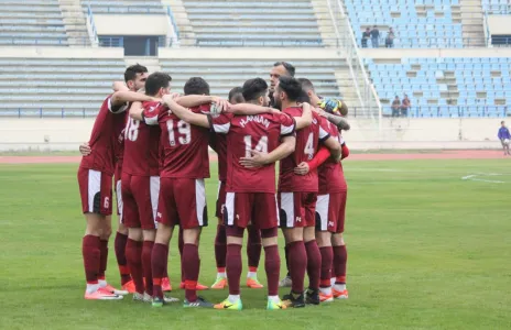 Football Lebanon - النجمة: أيادٍ خفية تدخلت في اختيار حكم مباراتنا مع السلام