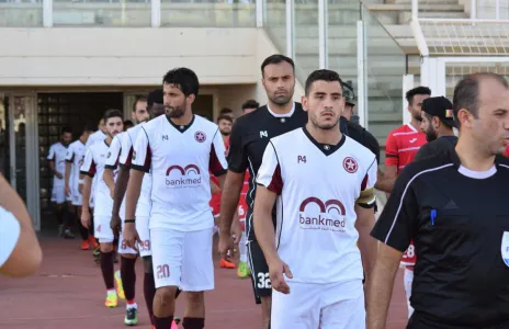 Football Lebanon - طاقم تحكيم قبرصي لقمة النجمة والصفاء