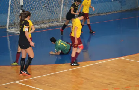 Football Lebanon - الزوق لمواجهة الـ AUST وSAS أمام الـ USJ في مربع ذهب دوري صالات السيدات