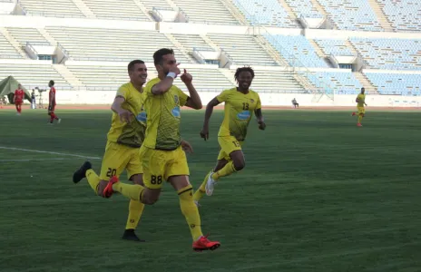 Football Lebanon - العهد يطيح بالسلام ويقترب من لقبه السادس
