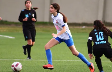 Football Lebanon - فوز كبير للأخاء يؤجل تتويج بيريتوس