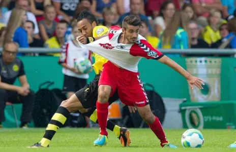 Football Lebanon - أخبار المحترفين | عودة سيالا من الإصابة وعطايا على شفير الإقصاء من دوري الأبطال