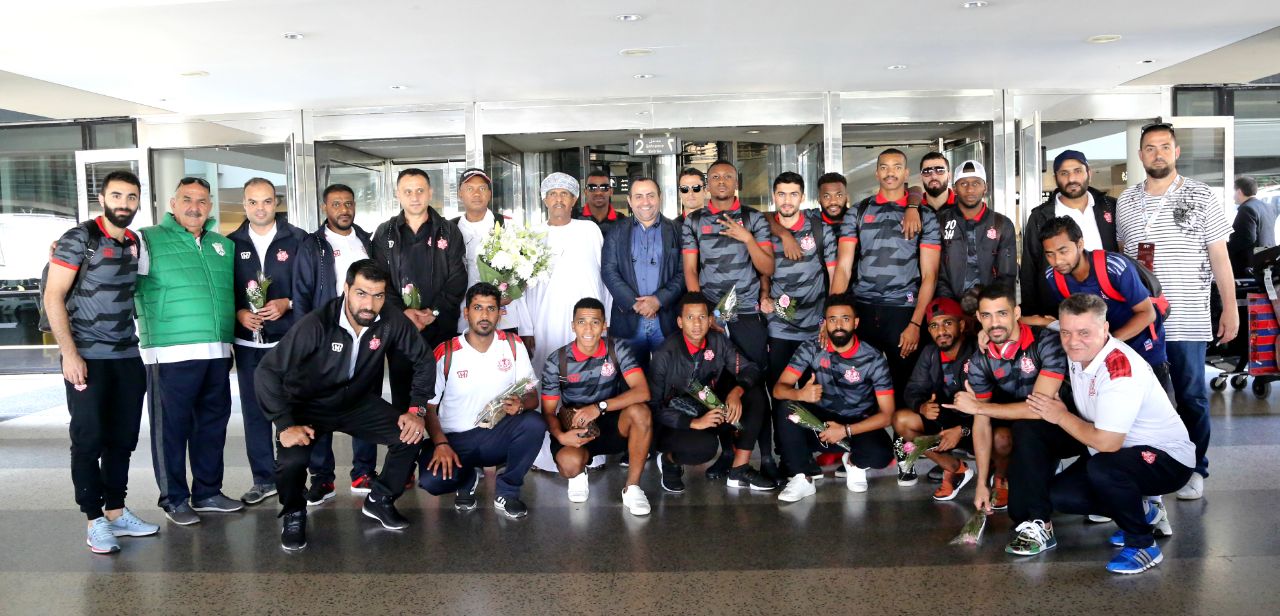 Football Lebanon - بعثة ظفار تصل إلى بيروت والزعيم اللبناني يترقب