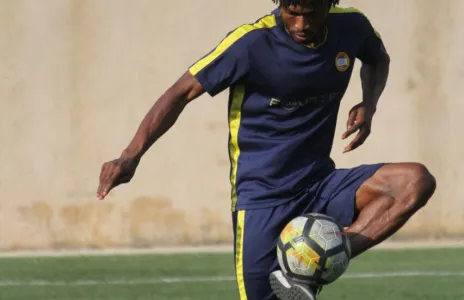 Football Lebanon - العهد يجدد عقد الغاني يعقوبو