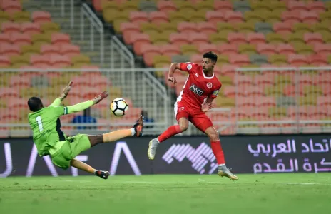 Football Lebanon - الفيصلي والنجمة | فريقان يهربان من صداع نهائي الكأس