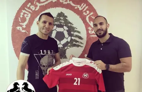 Football Lebanon - الإخاء يضم مقاتل من الصف الأول 