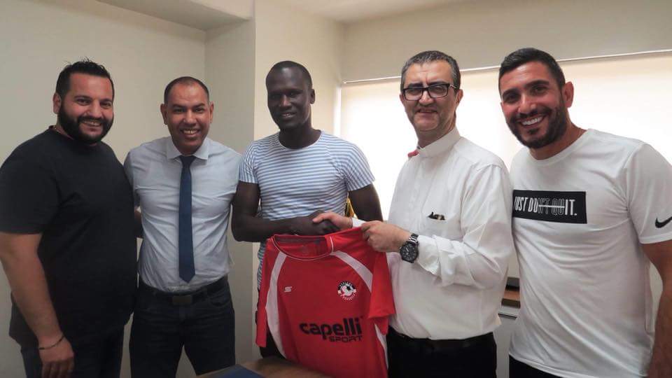 Football Lebanon - السلام زغرتا يضم عملاق موريتاني 