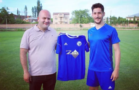 Football Lebanon - المرقباوي وقع على عقد احترافه في أرمينيا 