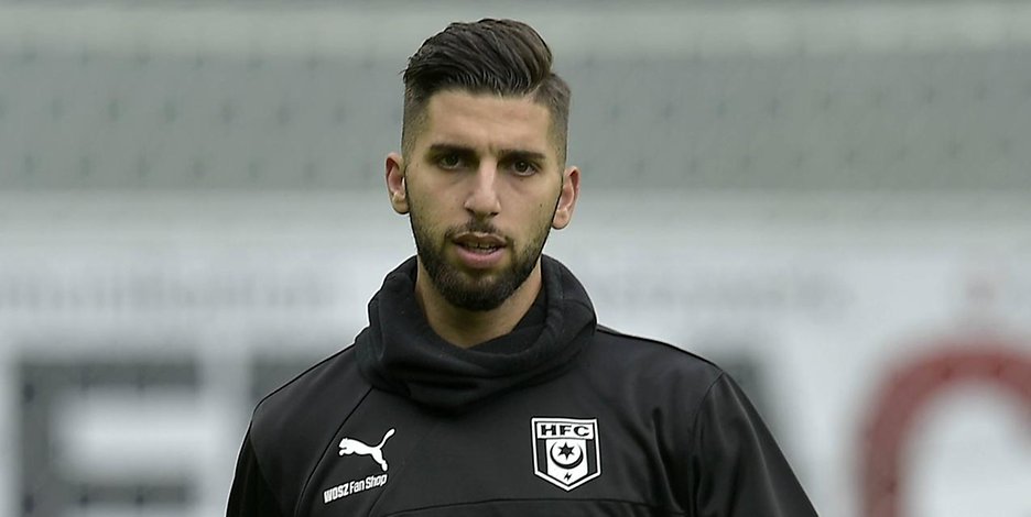 Football Lebanon - الحلوة إلى الدوري اليوناني الممتاز