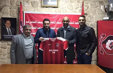 Football Lebanon - التضامن صور يجدد عقد مدربه جمال طه