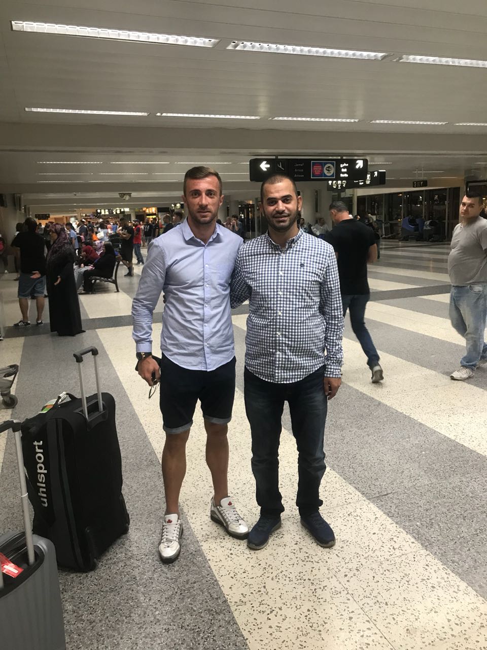 Football Lebanon - حصرياً | البلغاري مارتن توشيف يوقع مع العهد 