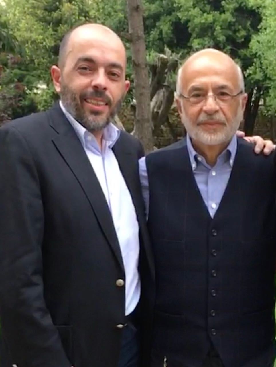 Football Lebanon - الإخاء يزور اللاعب صبرا و يطمئن على صحته 