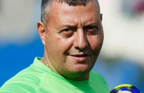 Football Lebanon - الشعار لـ Football Lebanon | عمر الكردي غير معروض للبيع 