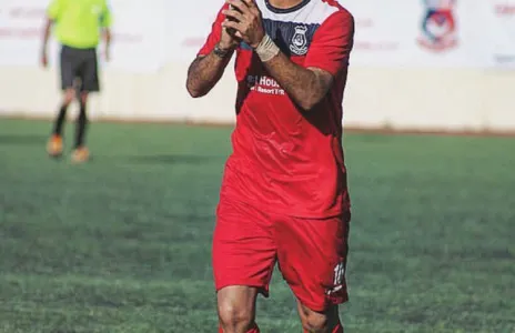 Football Lebanon - جاد الزين يعود إلى التضامن صور