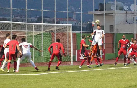 Football Lebanon - تغريم النجمة ونقل مباراتهم مع السلام إلى طرابلس