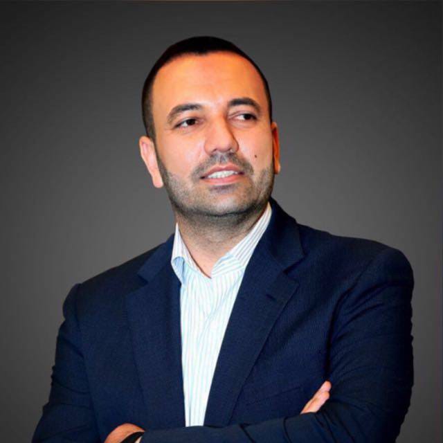 Football Lebanon - زريقة ينفي إستبدال صقال