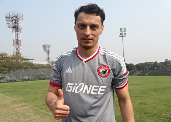 Football Lebanon - الروماني دان أجنات للتجربة مع طرابلس