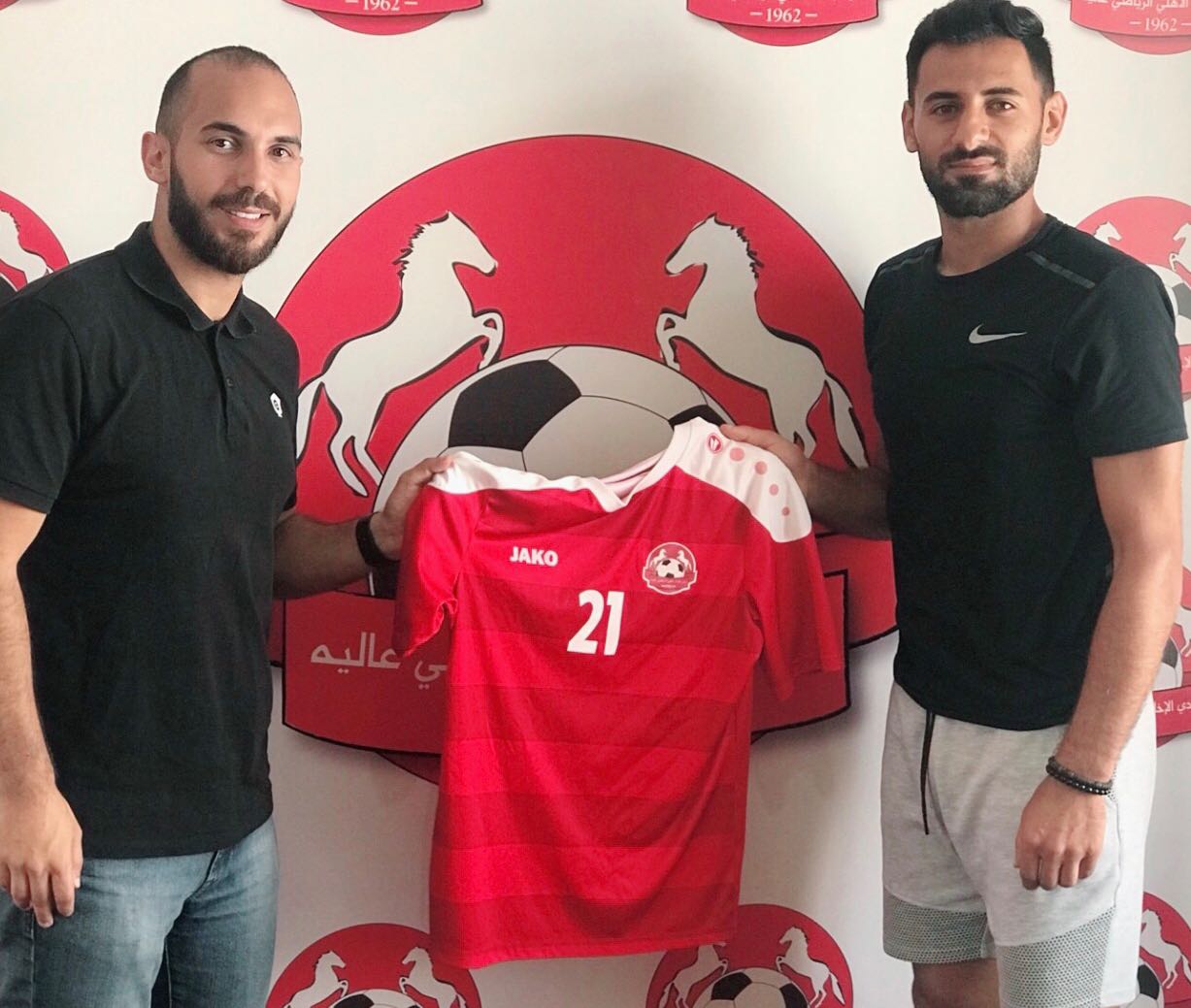 Football Lebanon - الإخاء يضم مقاتل جديد بضربة معلم لأبو الهيل الحديد 