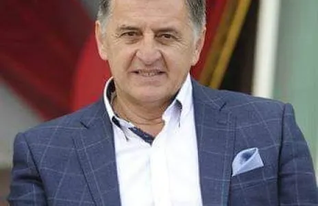 Football Lebanon - النجمة يعلن عن مديره الفني 