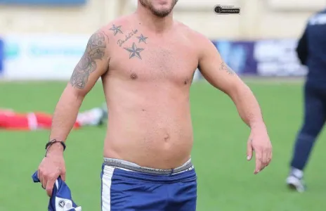 Football Lebanon - خاص Football Lebanon | عازار يقترب من الراسينغ 