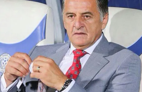 Football Lebanon - مدرب النجمة يلغي ودية العهد