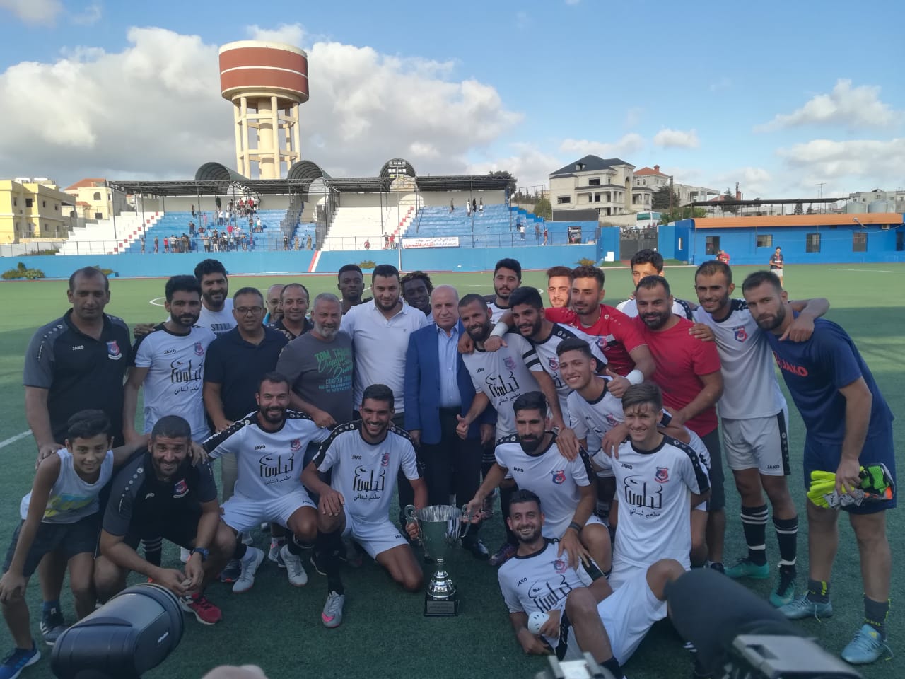 Football Lebanon - التضامن صور ملك على عرش التحدي 